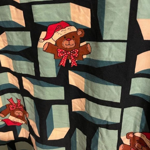Lularoe holiday classic tee small - Picture 2 of 6